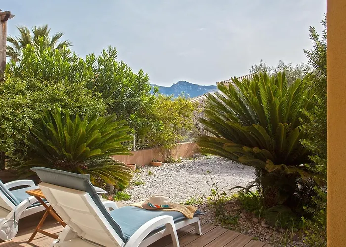 Casa Linda Au Calme Avec Jardin A 900 M Plage Port Et Centre De Calvi